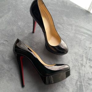 Christian Louboutin Pumps 38